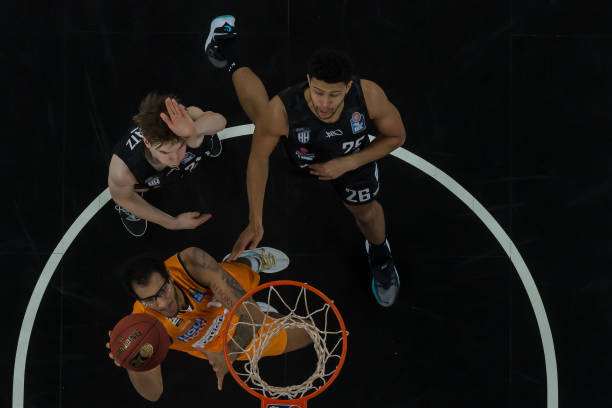 随着职业联 随着职业联