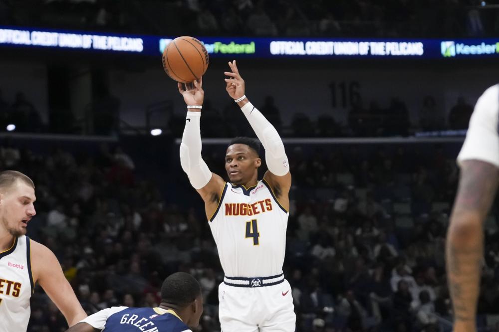 在对比两人 在对比两人